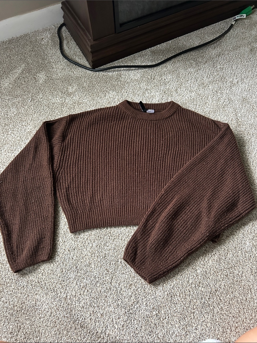 Brown H&M  cropped sweater: worn but only some spots with pilling!!